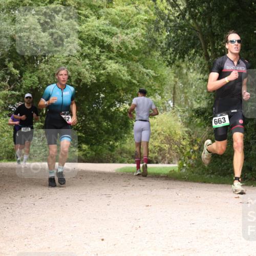 30.08.2026 - Elbe Triathlon Hamburg Antke Förster http://msf.ph/oto/10099058 30.08.2026 10:53:23 Laufen 582, 663 meine-sportfotos.de