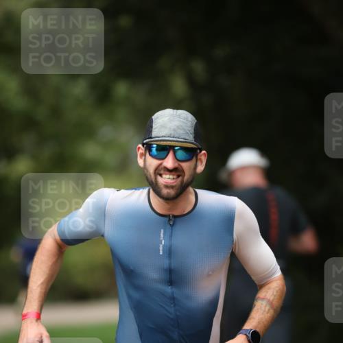 30.08.2026 - Elbe Triathlon Hamburg Antke Förster http://msf.ph/oto/10099059 30.08.2026 10:50:01 Laufen 36 meine-sportfotos.de