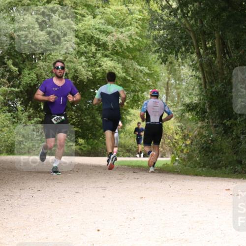 30.08.2026 - Elbe Triathlon Hamburg Antke Förster http://msf.ph/oto/10099072 30.08.2026 10:53:29 Laufen 589 meine-sportfotos.de