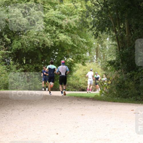 30.08.2026 - Elbe Triathlon Hamburg Antke Förster http://msf.ph/oto/10099080 30.08.2026 10:53:32 Laufen  meine-sportfotos.de
