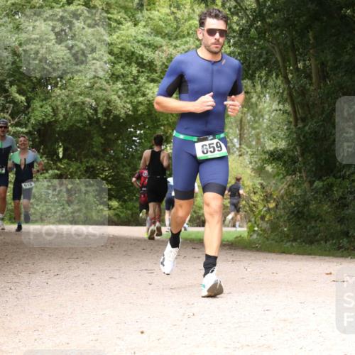 30.08.2026 - Elbe Triathlon Hamburg Antke Förster http://msf.ph/oto/10099088 30.08.2026 10:53:44 Laufen 475, 618, 659 meine-sportfotos.de