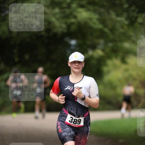 30.08.2026 - Elbe Triathlon Hamburg Antke Förster http://msf.ph/oto/10099105 30.08.2026 10:50:35 Laufen 389 meine-sportfotos.de