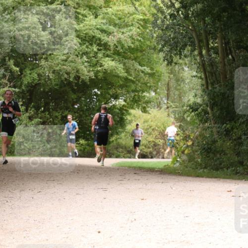 30.08.2026 - Elbe Triathlon Hamburg Antke Förster http://msf.ph/oto/10099112 30.08.2026 10:54:03 Laufen 834 meine-sportfotos.de