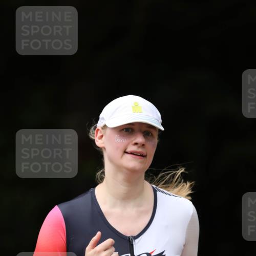 30.08.2026 - Elbe Triathlon Hamburg Antke Förster http://msf.ph/oto/10099113 30.08.2026 10:50:38 Laufen 08, 10, 2, 201, 389 meine-sportfotos.de