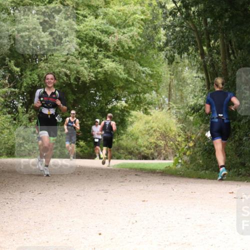 30.08.2026 - Elbe Triathlon Hamburg Antke Förster http://msf.ph/oto/10099114 30.08.2026 10:54:05 Laufen  meine-sportfotos.de