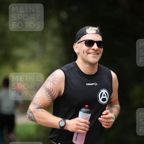 30.08.2026 - Elbe Triathlon Hamburg Antke Förster http://msf.ph/oto/10099133 30.08.2026 10:50:47 Laufen 491 meine-sportfotos.de