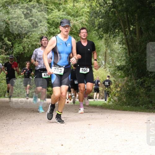 30.08.2026 - Elbe Triathlon Hamburg Antke Förster http://msf.ph/oto/10099168 30.08.2026 10:54:41 Laufen 430, 783, 550 meine-sportfotos.de