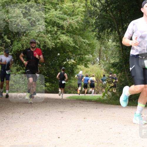 30.08.2026 - Elbe Triathlon Hamburg Antke Förster http://msf.ph/oto/10099174 30.08.2026 10:54:44 Laufen 546, 430 meine-sportfotos.de