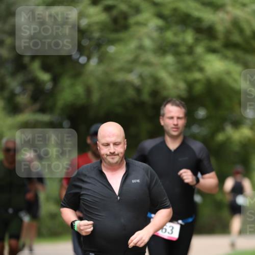 30.08.2026 - Elbe Triathlon Hamburg Antke Förster http://msf.ph/oto/10099175 30.08.2026 10:51:05 Laufen 457, 63 meine-sportfotos.de