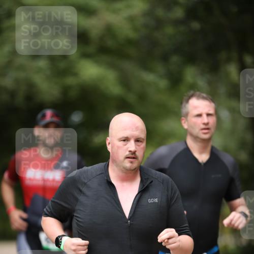 30.08.2026 - Elbe Triathlon Hamburg Antke Förster http://msf.ph/oto/10099179 30.08.2026 10:51:06 Laufen 457, 263 meine-sportfotos.de