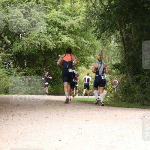 30.08.2026 - Elbe Triathlon Hamburg Antke Förster http://msf.ph/oto/10099198 30.08.2026 10:55:05 Laufen 111, 10, 81 meine-sportfotos.de