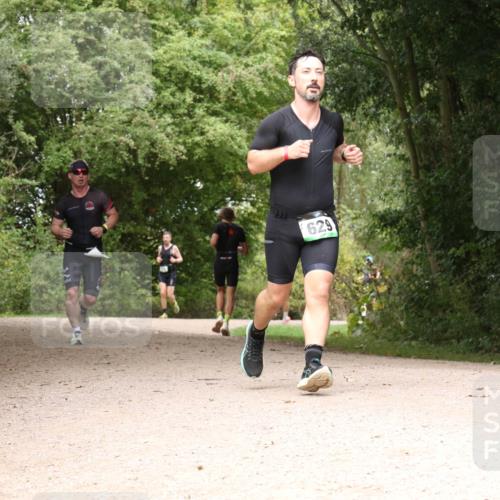 30.08.2026 - Elbe Triathlon Hamburg Antke Förster http://msf.ph/oto/10099202 30.08.2026 10:55:17 Laufen 629 meine-sportfotos.de