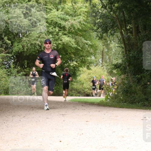 30.08.2026 - Elbe Triathlon Hamburg Antke Förster http://msf.ph/oto/10099206 30.08.2026 10:55:18 Laufen  meine-sportfotos.de