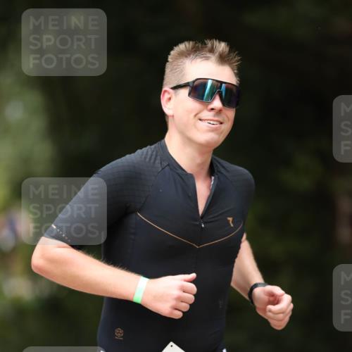 30.08.2026 - Elbe Triathlon Hamburg Antke Förster http://msf.ph/oto/10099237 30.08.2026 10:52:01 Laufen  meine-sportfotos.de