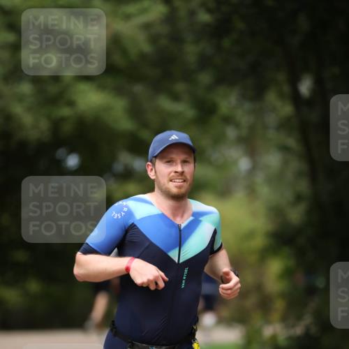 30.08.2026 - Elbe Triathlon Hamburg Antke Förster http://msf.ph/oto/10099261 30.08.2026 10:52:29 Laufen 631 meine-sportfotos.de