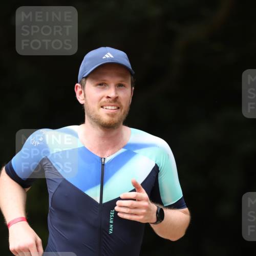 30.08.2026 - Elbe Triathlon Hamburg Antke Förster http://msf.ph/oto/10099265 30.08.2026 10:52:30 Laufen 31 meine-sportfotos.de