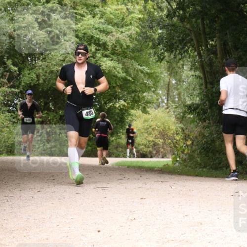 30.08.2026 - Elbe Triathlon Hamburg Antke Förster http://msf.ph/oto/10099268 30.08.2026 10:56:11 Laufen 588, 480 meine-sportfotos.de