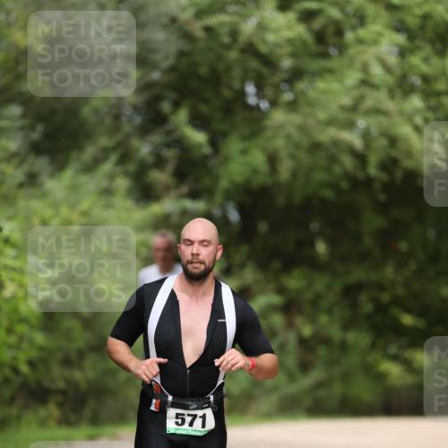 30.08.2026 - Elbe Triathlon Hamburg Antke Förster http://msf.ph/oto/10099271 30.08.2026 10:52:37 Laufen 571 meine-sportfotos.de