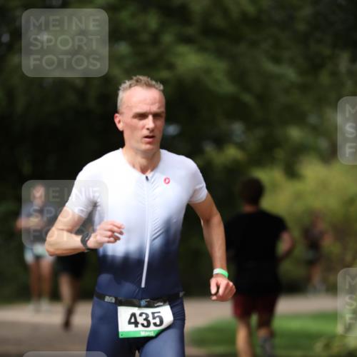 30.08.2026 - Elbe Triathlon Hamburg Antke Förster http://msf.ph/oto/10099283 30.08.2026 10:52:41 Laufen 435 meine-sportfotos.de
