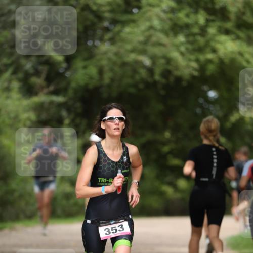 30.08.2026 - Elbe Triathlon Hamburg Antke Förster http://msf.ph/oto/10099289 30.08.2026 10:52:44 Laufen 353 meine-sportfotos.de