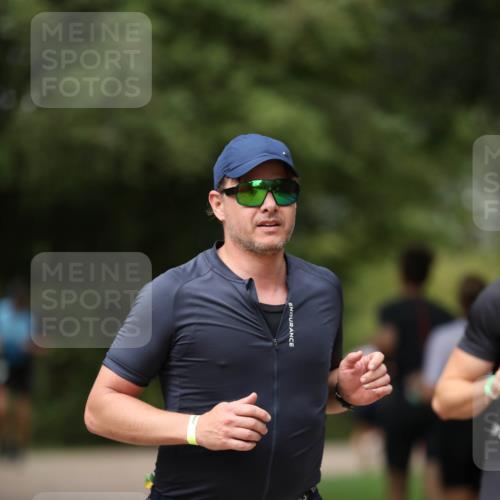 30.08.2026 - Elbe Triathlon Hamburg Antke Förster http://msf.ph/oto/10099309 30.08.2026 10:52:53 Laufen 674 meine-sportfotos.de