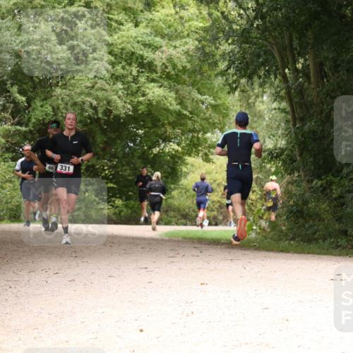 30.08.2026 - Elbe Triathlon Hamburg Antke Förster http://msf.ph/oto/10099314 30.08.2026 10:56:49 Laufen 46, 331 meine-sportfotos.de