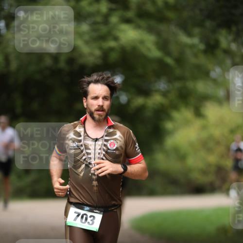 30.08.2026 - Elbe Triathlon Hamburg Antke Förster http://msf.ph/oto/10099315 30.08.2026 10:52:57 Laufen 703 meine-sportfotos.de