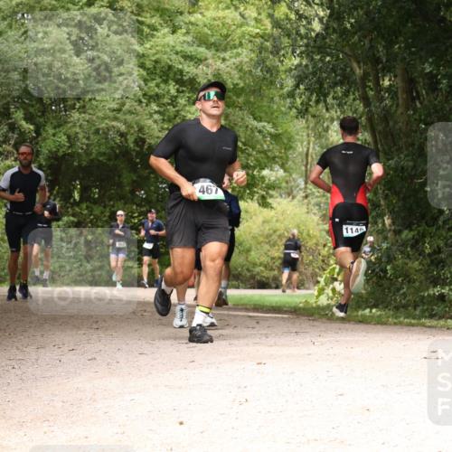 30.08.2026 - Elbe Triathlon Hamburg Antke Förster http://msf.ph/oto/10099324 30.08.2026 10:56:53 Laufen 467, 114 meine-sportfotos.de