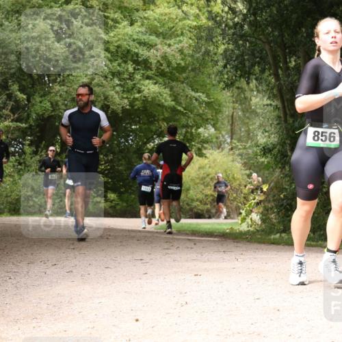 30.08.2026 - Elbe Triathlon Hamburg Antke Förster http://msf.ph/oto/10099328 30.08.2026 10:56:55 Laufen 1027, 856 meine-sportfotos.de