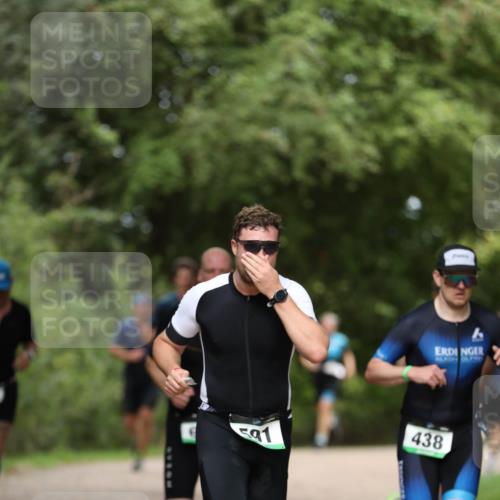30.08.2026 - Elbe Triathlon Hamburg Antke Förster http://msf.ph/oto/10099341 30.08.2026 10:53:12 Laufen 591, 438 meine-sportfotos.de
