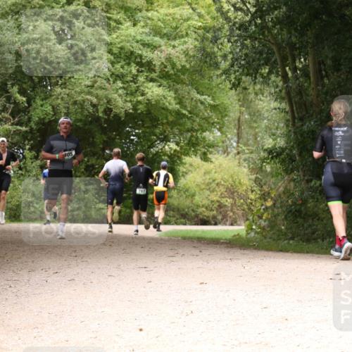 30.08.2026 - Elbe Triathlon Hamburg Antke Förster http://msf.ph/oto/10099344 30.08.2026 10:57:04 Laufen 405, 797 meine-sportfotos.de