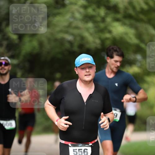 30.08.2026 - Elbe Triathlon Hamburg Antke Förster http://msf.ph/oto/10099351 30.08.2026 10:53:17 Laufen 608, 556 meine-sportfotos.de