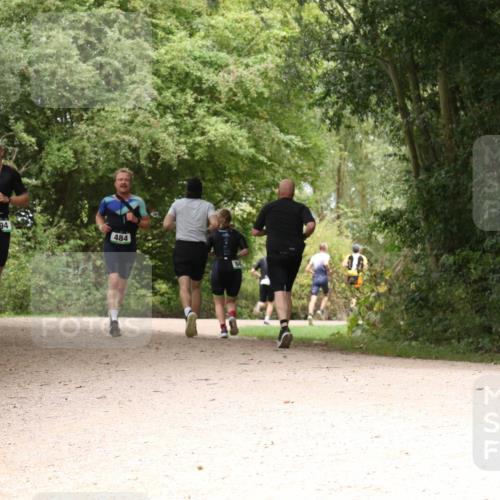 30.08.2026 - Elbe Triathlon Hamburg Antke Förster http://msf.ph/oto/10099354 30.08.2026 10:57:09 Laufen 94, 484 meine-sportfotos.de