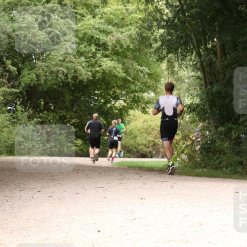 30.08.2026 - Elbe Triathlon Hamburg Antke Förster http://msf.ph/oto/10099368 30.08.2026 10:57:15 Laufen  meine-sportfotos.de