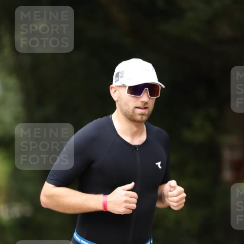 30.08.2026 - Elbe Triathlon Hamburg Antke Förster http://msf.ph/oto/10099377 30.08.2026 10:53:29 Laufen 582 meine-sportfotos.de
