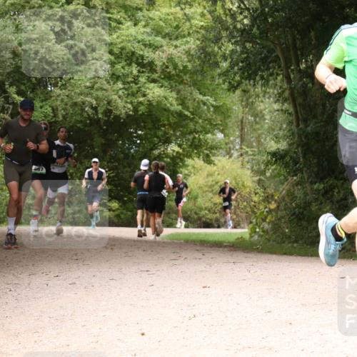 30.08.2026 - Elbe Triathlon Hamburg Antke Förster http://msf.ph/oto/10099380 30.08.2026 10:57:29 Laufen 867 meine-sportfotos.de