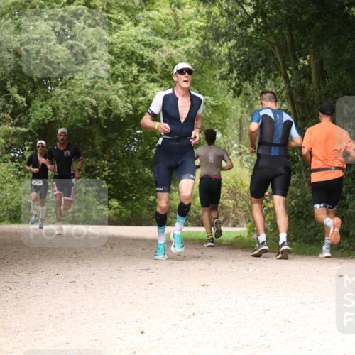 30.08.2026 - Elbe Triathlon Hamburg Antke Förster http://msf.ph/oto/10099394 30.08.2026 10:57:36 Laufen 34 meine-sportfotos.de