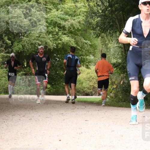 30.08.2026 - Elbe Triathlon Hamburg Antke Förster http://msf.ph/oto/10099396 30.08.2026 10:57:37 Laufen 634 meine-sportfotos.de
