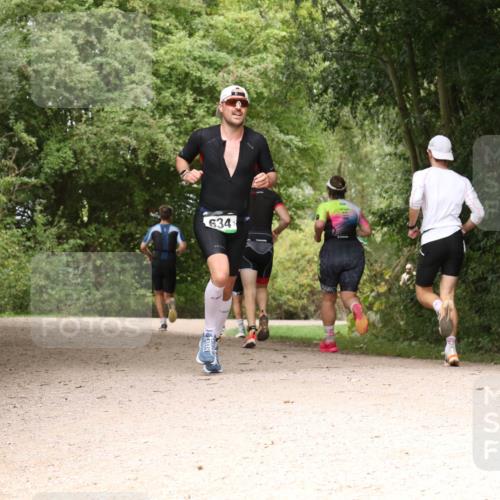30.08.2026 - Elbe Triathlon Hamburg Antke Förster http://msf.ph/oto/10099404 30.08.2026 10:57:40 Laufen 634 meine-sportfotos.de