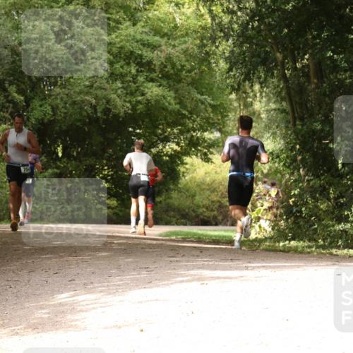 30.08.2026 - Elbe Triathlon Hamburg Antke Förster http://msf.ph/oto/10099418 30.08.2026 10:58:00 Laufen 754 meine-sportfotos.de