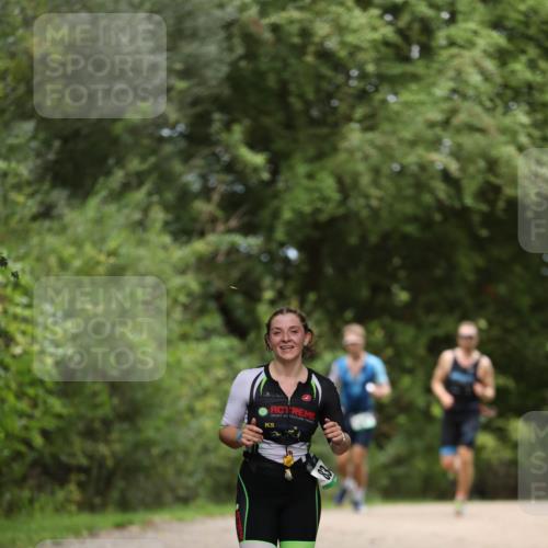 30.08.2026 - Elbe Triathlon Hamburg Antke Förster http://msf.ph/oto/10099419 30.08.2026 10:54:05 Laufen  meine-sportfotos.de
