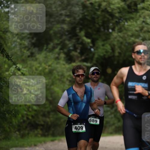 30.08.2026 - Elbe Triathlon Hamburg Antke Förster http://msf.ph/oto/10099433 30.08.2026 10:54:15 Laufen 409, 689 meine-sportfotos.de