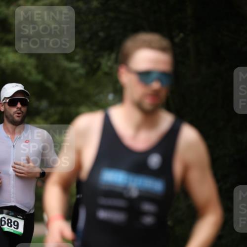 30.08.2026 - Elbe Triathlon Hamburg Antke Förster http://msf.ph/oto/10099439 30.08.2026 10:54:17 Laufen 689, 14915 meine-sportfotos.de