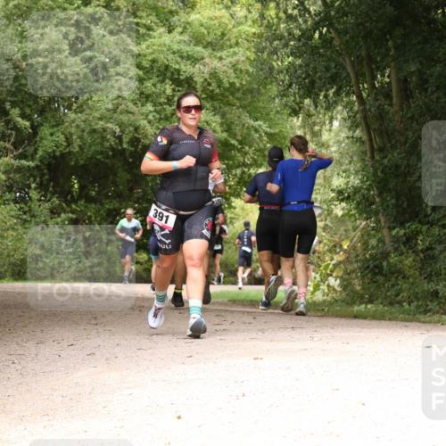 30.08.2026 - Elbe Triathlon Hamburg Antke Förster http://msf.ph/oto/10099442 30.08.2026 10:58:20 Laufen 391 meine-sportfotos.de
