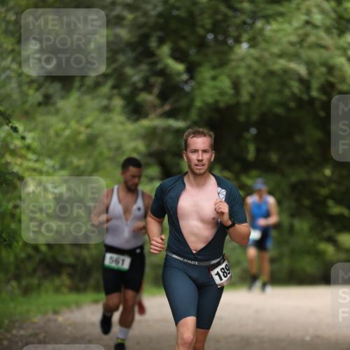 30.08.2026 - Elbe Triathlon Hamburg Antke Förster http://msf.ph/oto/10099451 30.08.2026 10:54:32 Laufen 561, 189 meine-sportfotos.de