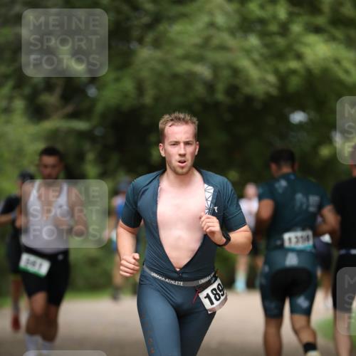 30.08.2026 - Elbe Triathlon Hamburg Antke Förster http://msf.ph/oto/10099453 30.08.2026 10:54:33 Laufen 341, 189, 1356 meine-sportfotos.de