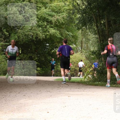30.08.2026 - Elbe Triathlon Hamburg Antke Förster http://msf.ph/oto/10099460 30.08.2026 10:58:33 Laufen  meine-sportfotos.de