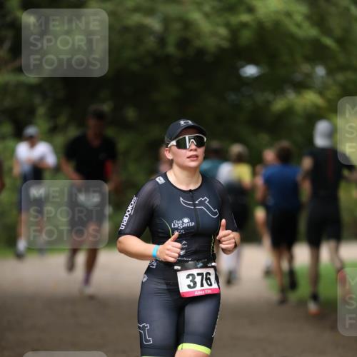 30.08.2026 - Elbe Triathlon Hamburg Antke Förster http://msf.ph/oto/10099467 30.08.2026 10:54:39 Laufen 2, 376 meine-sportfotos.de