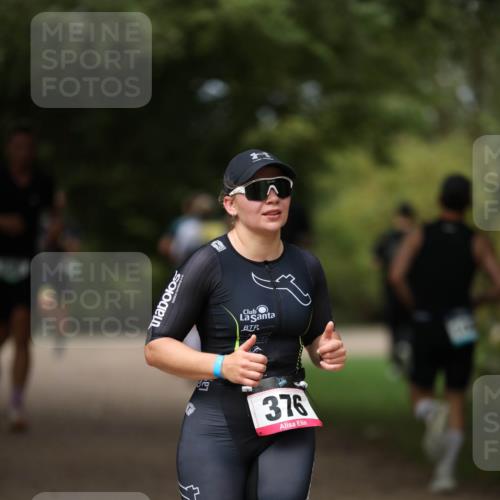30.08.2026 - Elbe Triathlon Hamburg Antke Förster http://msf.ph/oto/10099469 30.08.2026 10:54:39 Laufen 376 meine-sportfotos.de