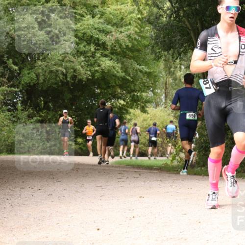 30.08.2026 - Elbe Triathlon Hamburg Antke Förster http://msf.ph/oto/10099520 30.08.2026 10:59:13 Laufen 659, 87 meine-sportfotos.de